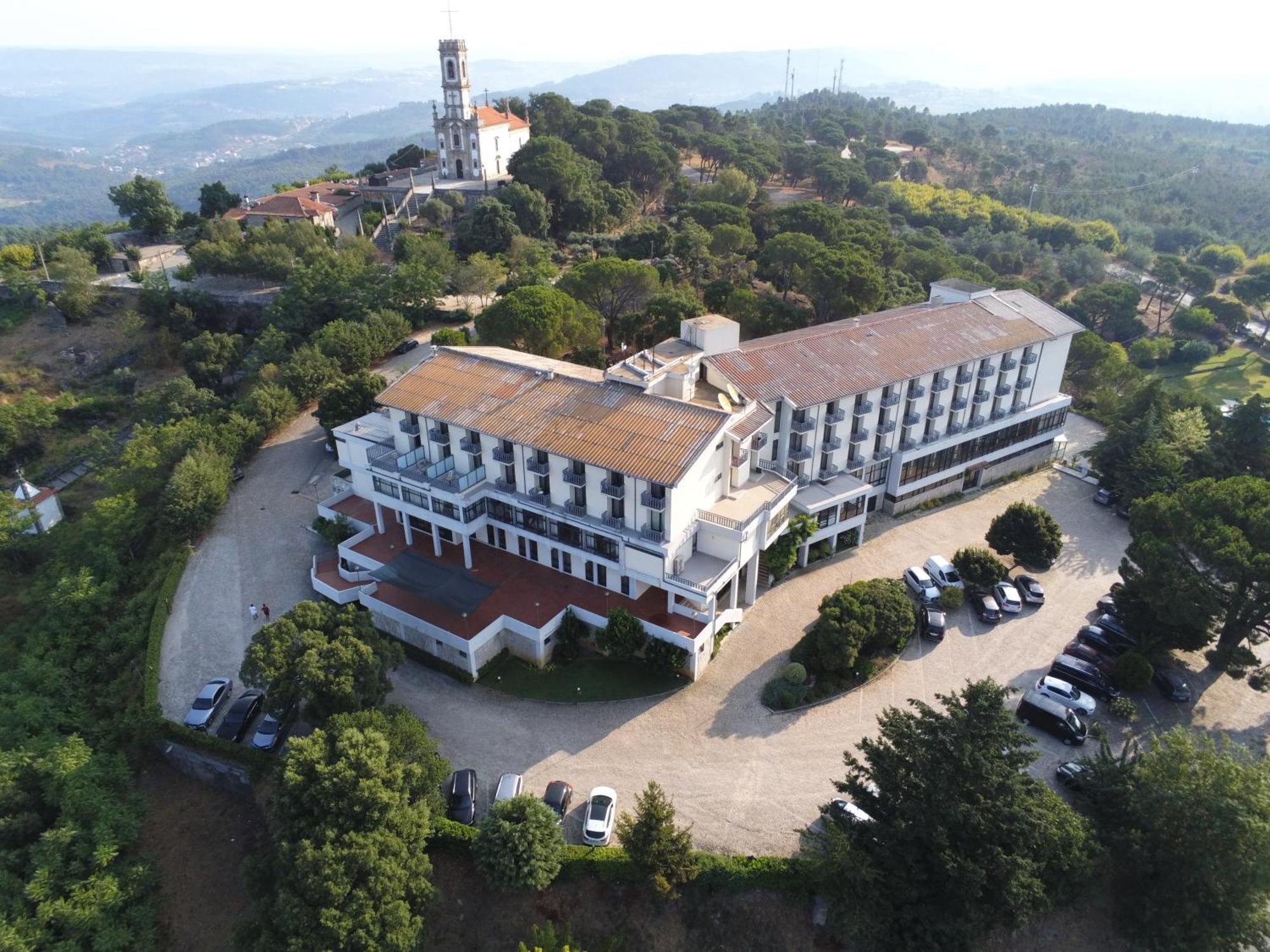 Hotel Senhora Do Castelo Манґуалді Екстер'єр фото