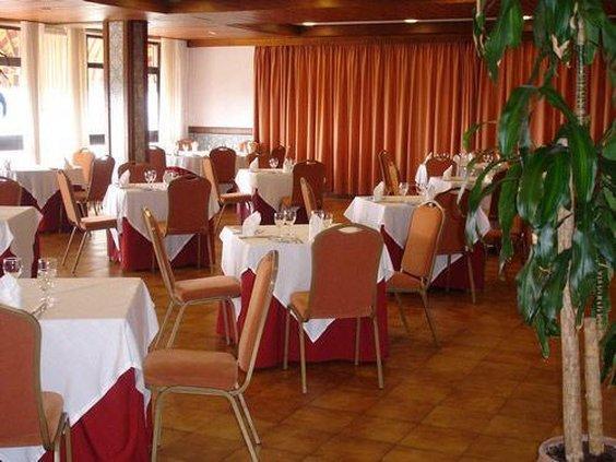 Hotel Senhora Do Castelo Манґуалді Ресторан фото